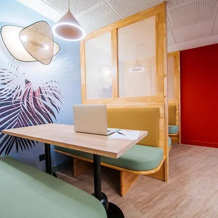 Отель Ibis Styles Антиб