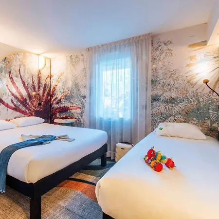 Ibis Styles Антиб