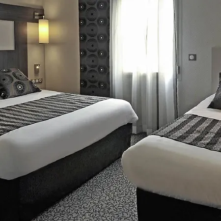 Ibis Styles Антиб